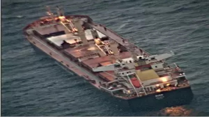 भारतीय नौसेना ने अरब सागर में जहाज के अपहरण की घटना