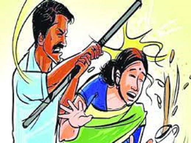 शाहजहांपुर में महिला की बुरी तरह पिटाई (प्रतीकात्मक छवि)