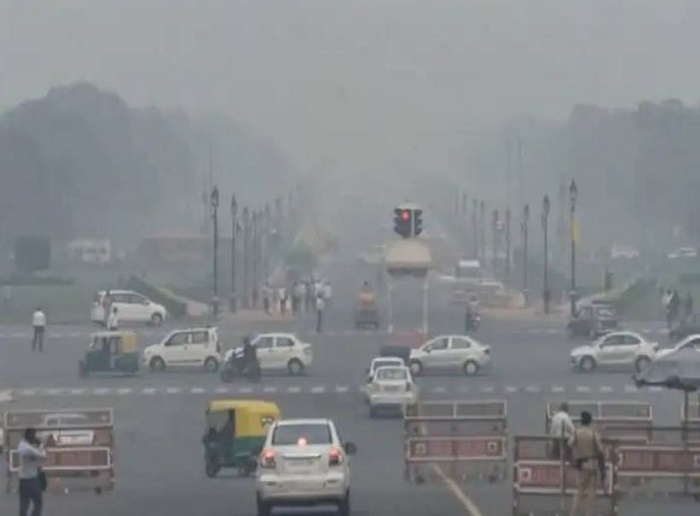 दिल्ली में वायु गुणवत्ता 'बहुत खराब'