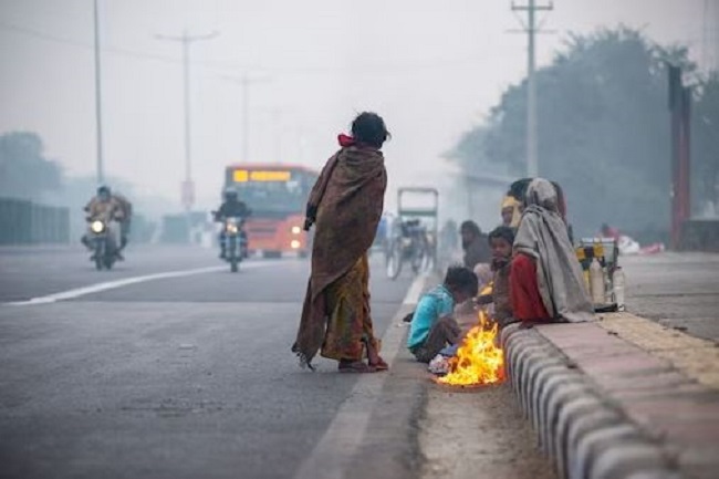 दिल्ली में अधिकतम तापमान 22.2 डिग्री सेल्सियस दर्ज