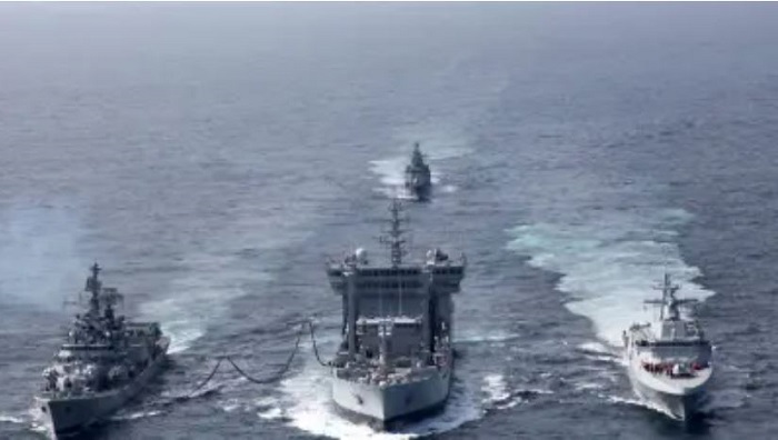 भारतीय नौसेना ने अरब सागर में सुरक्षा अभियान शुरू किया