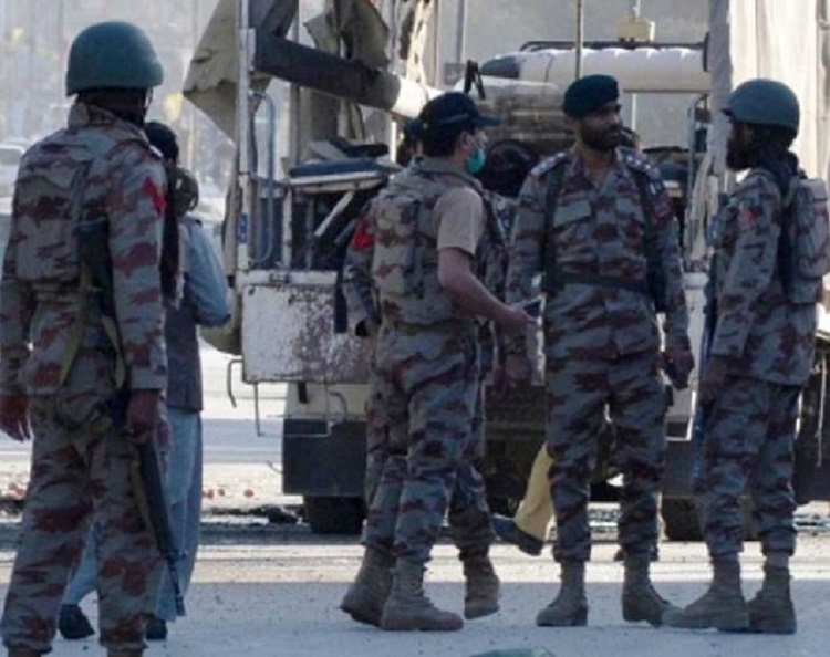 सुरक्षा बलों से मुठभेड़ में चार आतंकवादी ढेर