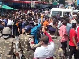 इंदौर में धार्मिक शोभायात्रा में धक्का लगने पर युवक की हत्या