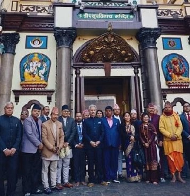 विदेश मंत्री जयशंकर ने काठमांडू में पशुपतिनाथ मंदिर के दर्शन किए