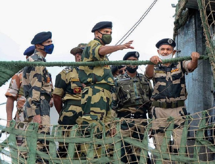 बीएसएफ के महानिदेशक ने जम्मू में सुरक्षा स्थिति का लिया जायजा
