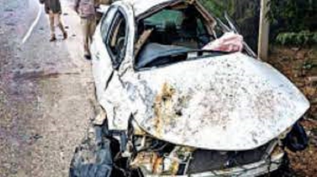 गाड़ी नाले में गिरी, चालक की मौत