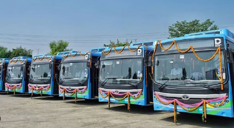 दिल्लीवासियों को मिली इलेक्ट्रिक बसों की सौगात