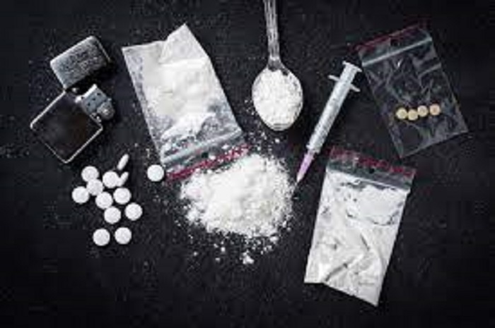 6 पाकिस्तानी ड्रग्स के साथ पकड़े गए