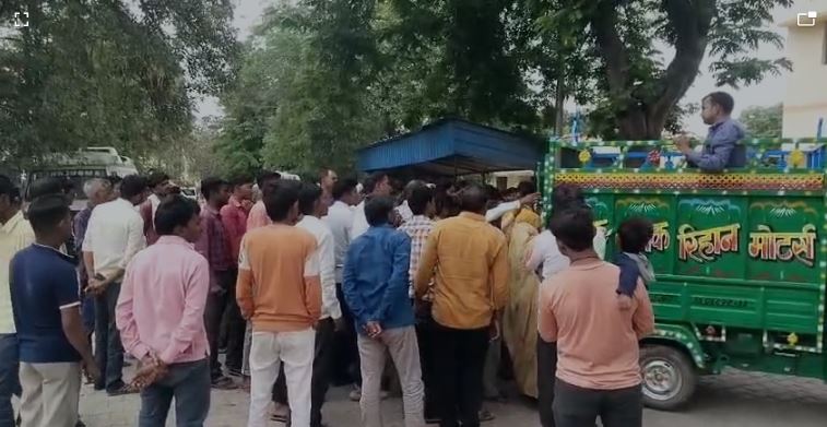 मैनपुरी में भीषण सड़क हादसा