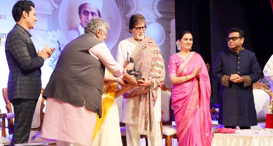 अमिताभ बच्चन को लता दीनानाथ मंगेशकर पुरस्कार से सम्मानित किया गया