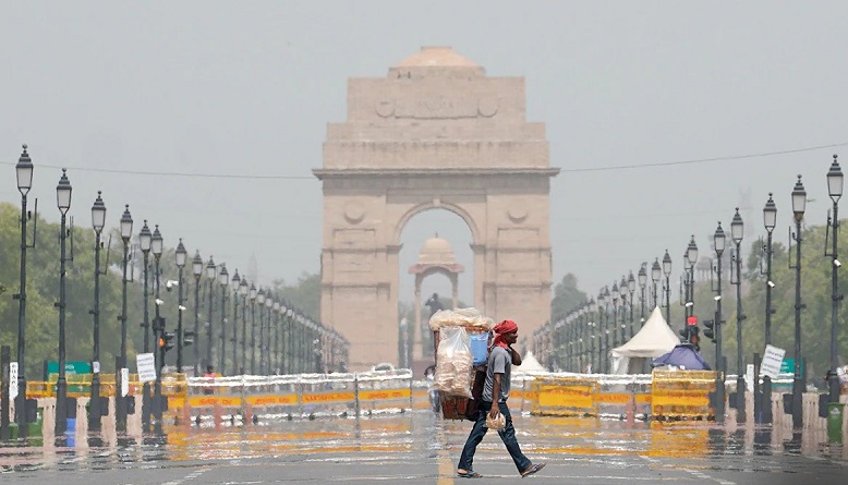 दिल्ली में आज धूल भरी आंधी चल सकती है
