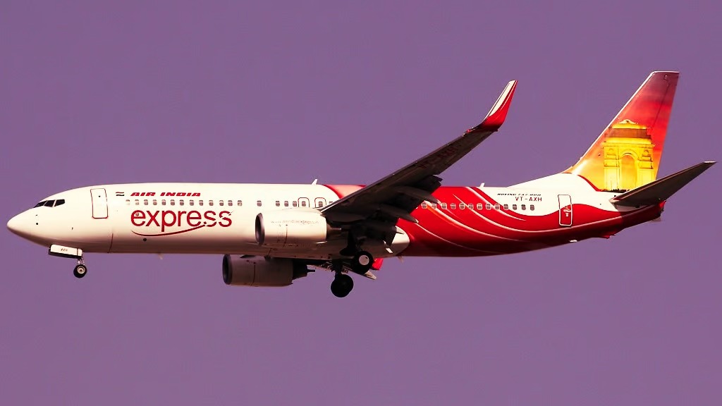एयर इंडिया एक्सप्रेस  उड़ानों में कटौती