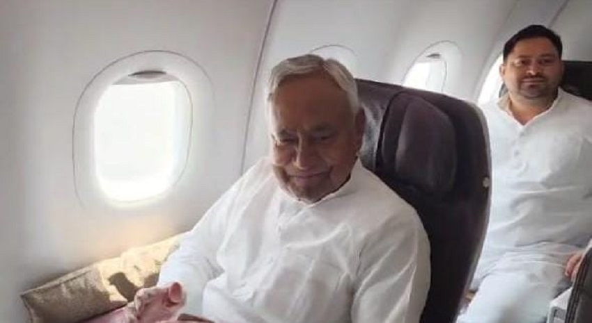 नीतीश कुमार और तेजस्वी एक ही विमान में सवार